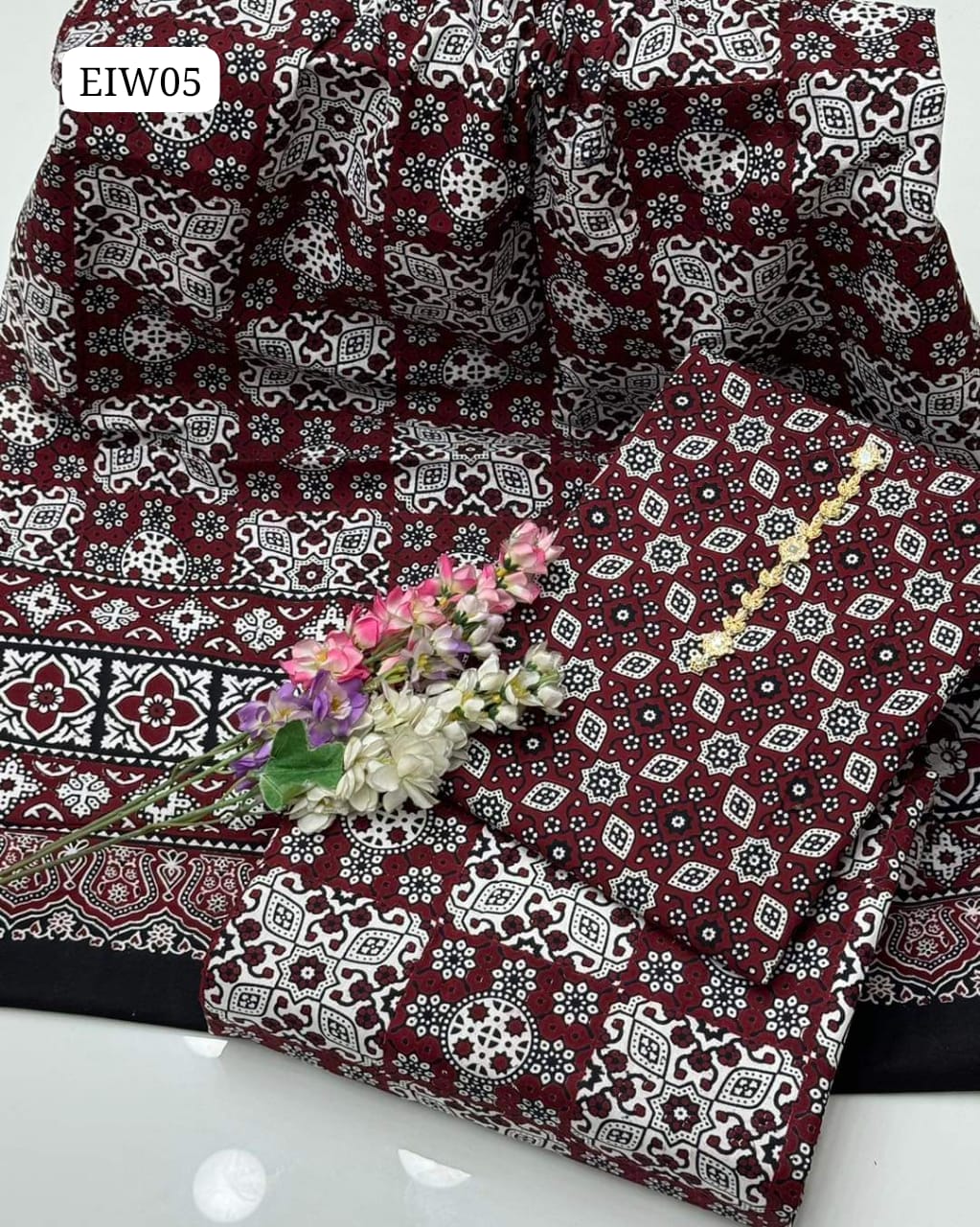 Tradional Handmade Sindhi Ajrak Print Cotton Shirt And Trouser With Duppata 3Pc Dress