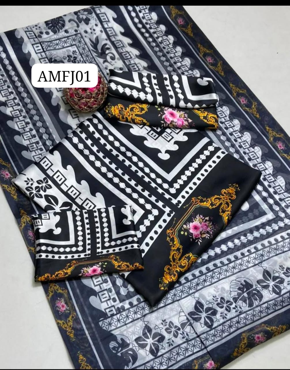 DIGITAL PRINT PREMIUM QUALITY SHAMOZE SILK SHIRT &amp; TROUSER WITH SOFT Orignal SILK DIGITAL PRINT DUPATTA 3PC DRESS