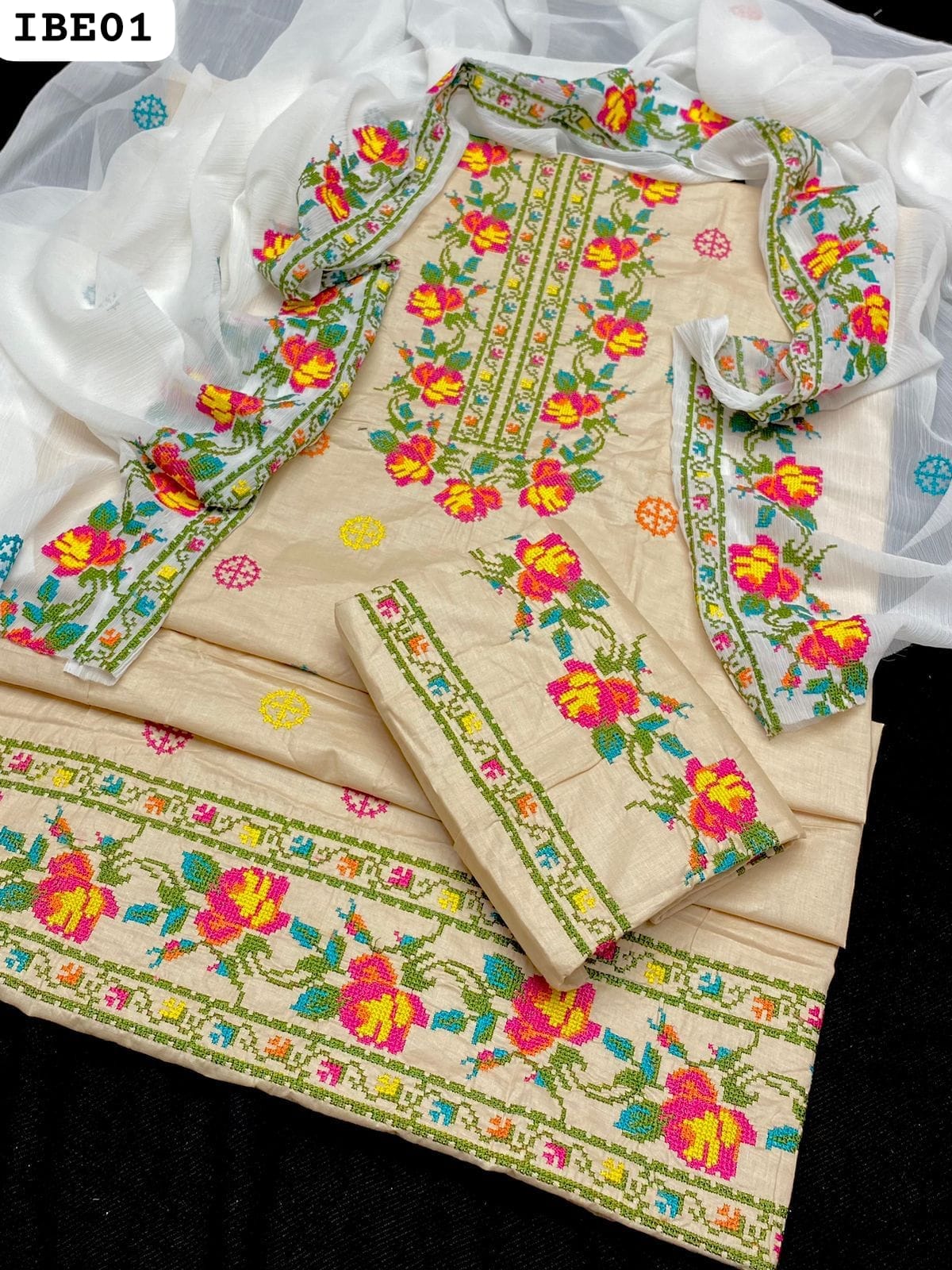 Lawn Fabric Cross Stitch Embroidery Shirt And Trouser With Chiffon Embroidered Dupatta 3Pc Dress