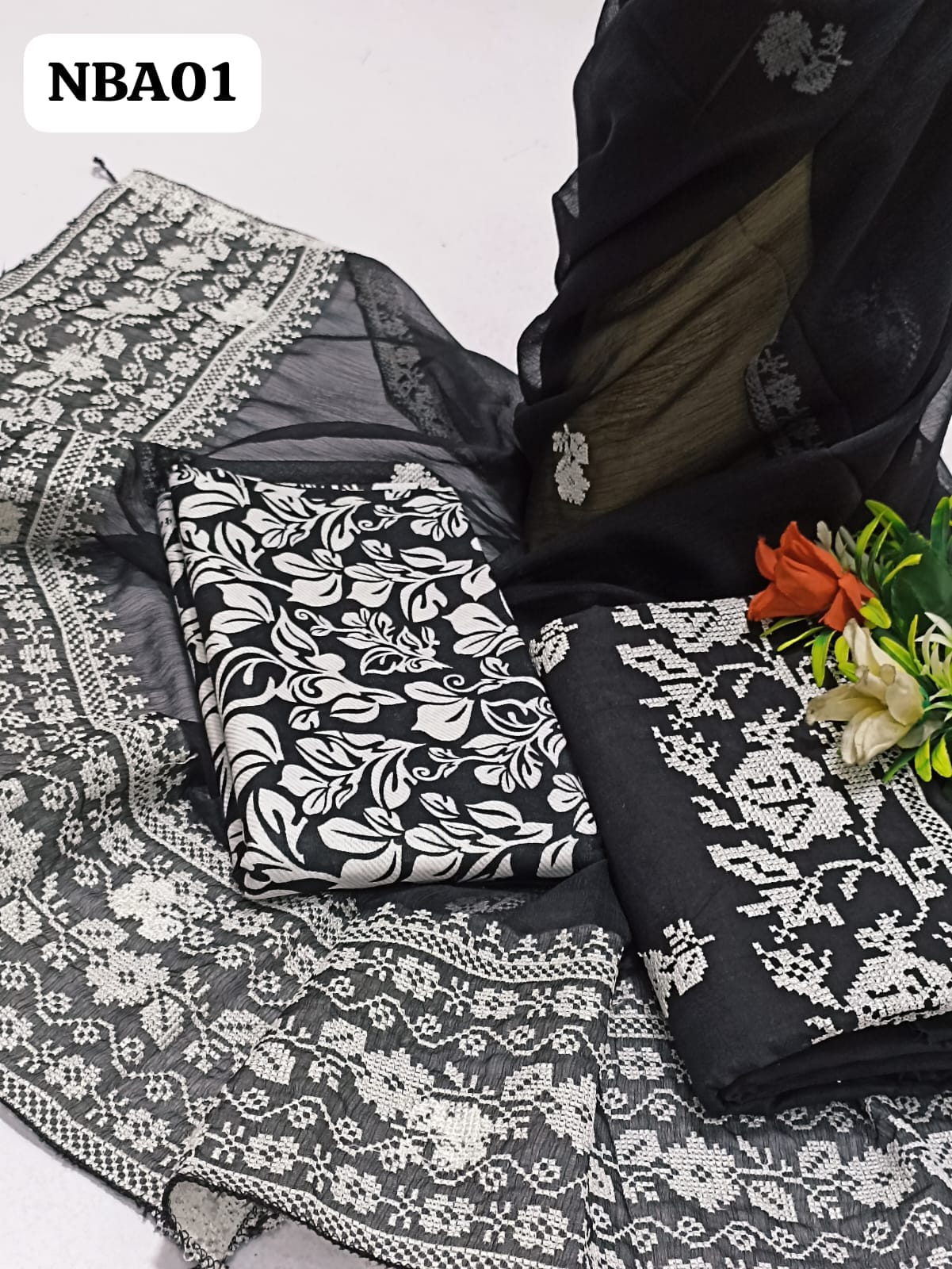 Soft Lawn fabric Black Battik Print Shirt With2side Heavy Pallu Embroidery Chiffon Dupatta And Lawn Embroided Trouser 3pc Dress