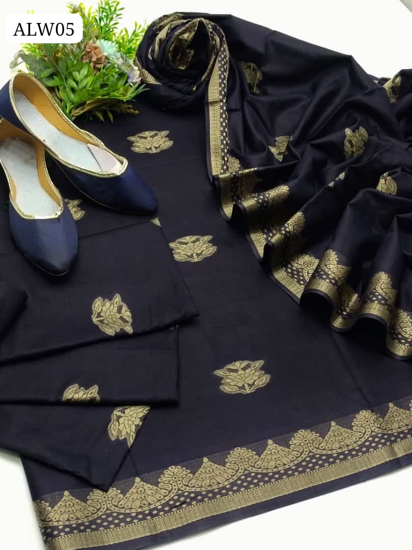 Lawn Fabric Banarsi Jaquard Shirt With Banarsi Lawn Jaquard DUPPATA And Banarsi Lawn Booti Trouser 3Pc Dress With Khussa As a Gift