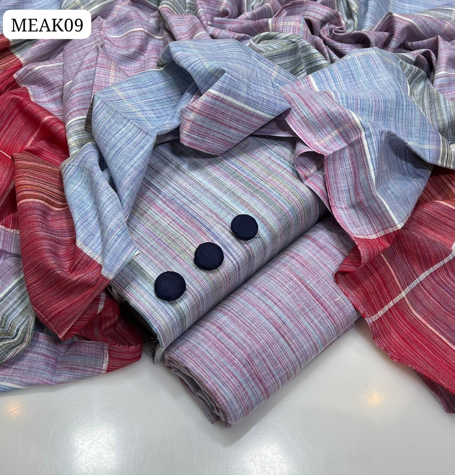 New Article Krandi Khadar Fabric Shirt With New Badar Style Dupatta And Krandi Khadar Trouser With Buttons 3PC Dress