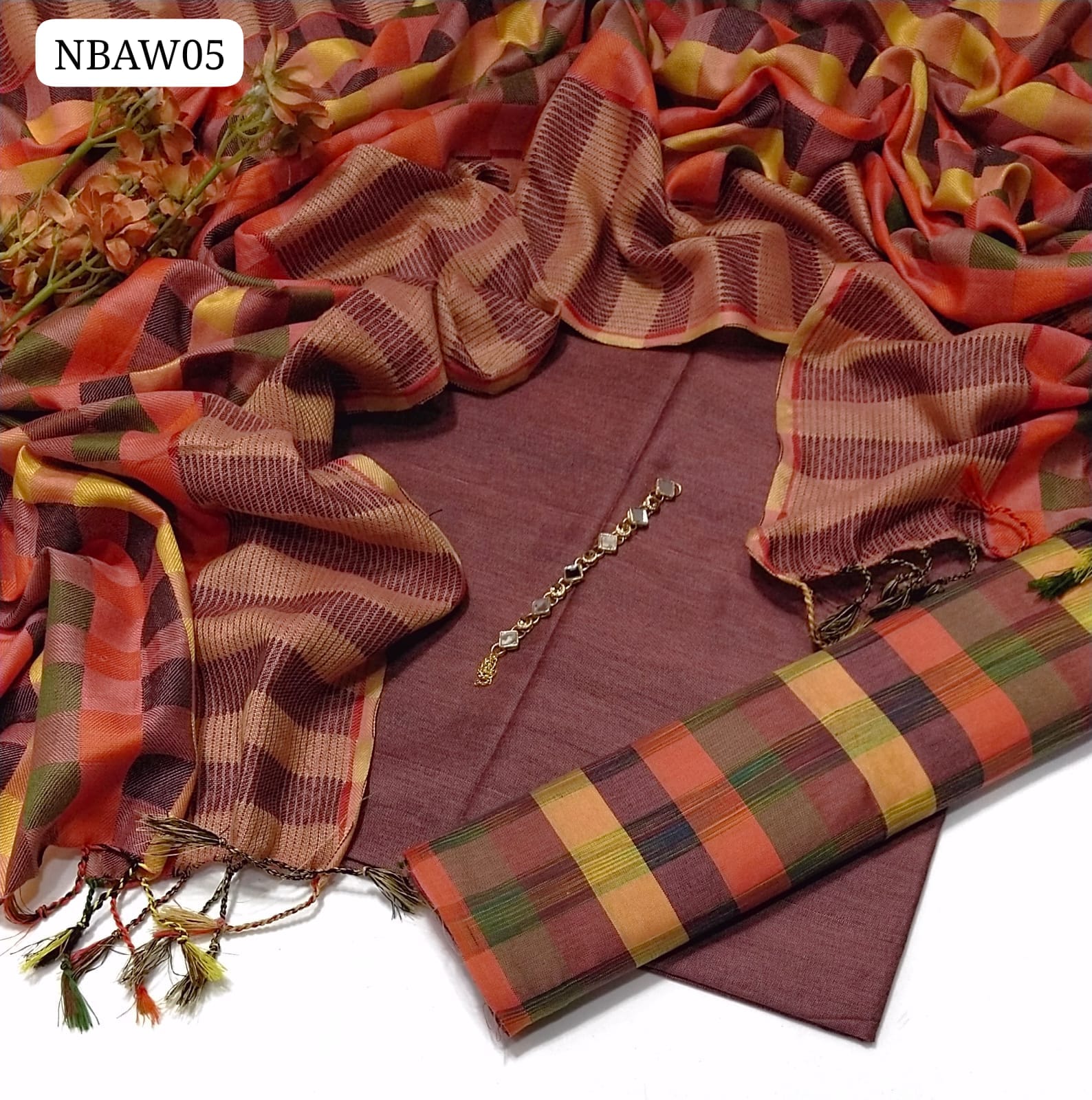 Sussi Khaddi Silk Fabric Plain Shirt With Leining Trouser And Beautiful Wool Shawls 3pc Dress With Nikeline