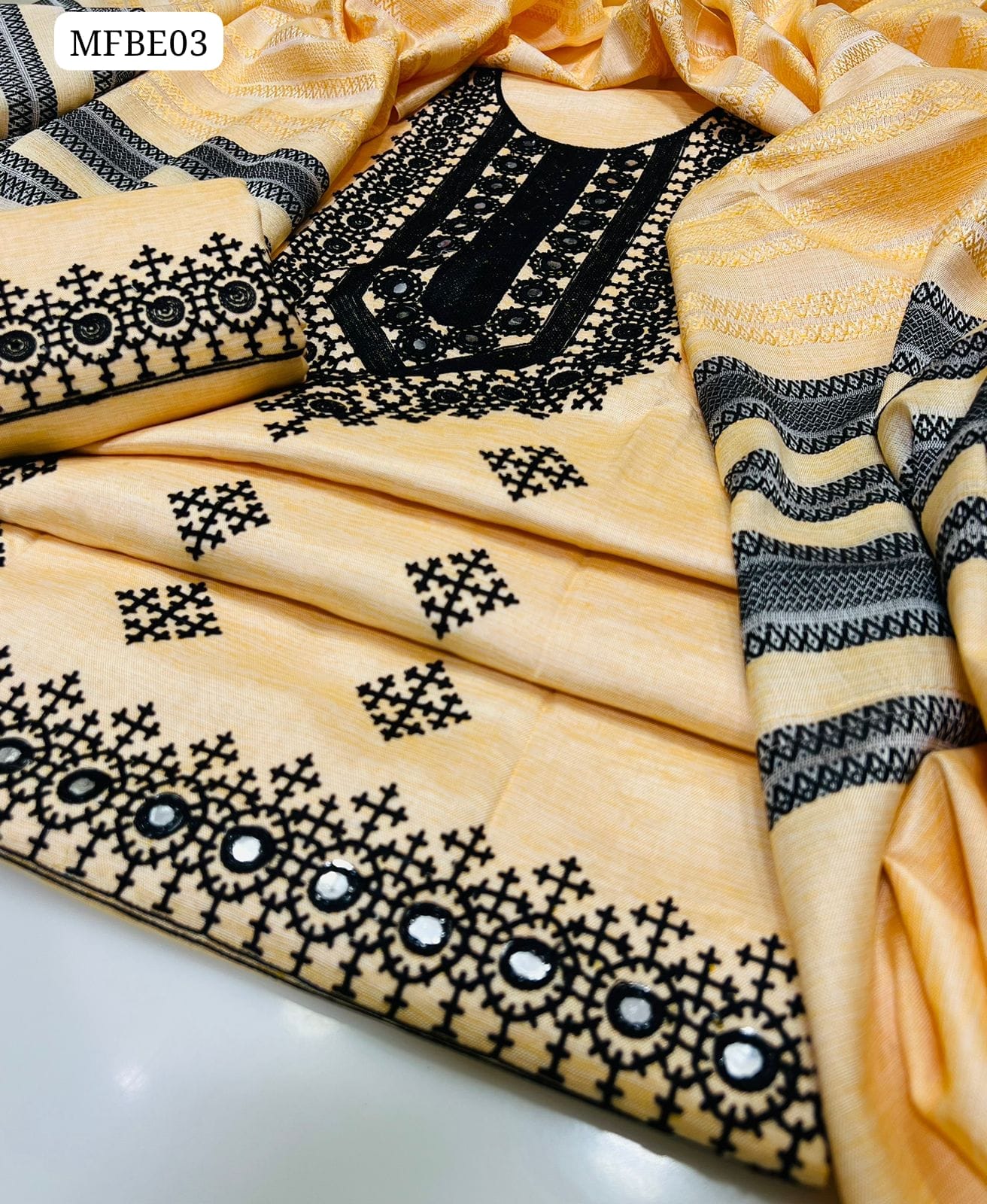 Shamray Sussi Karahi Cross Stitch Ari Work Shirt Sussi Malti Chadder Duppatta And Shamray Sussi Embroidered 3pc Dress