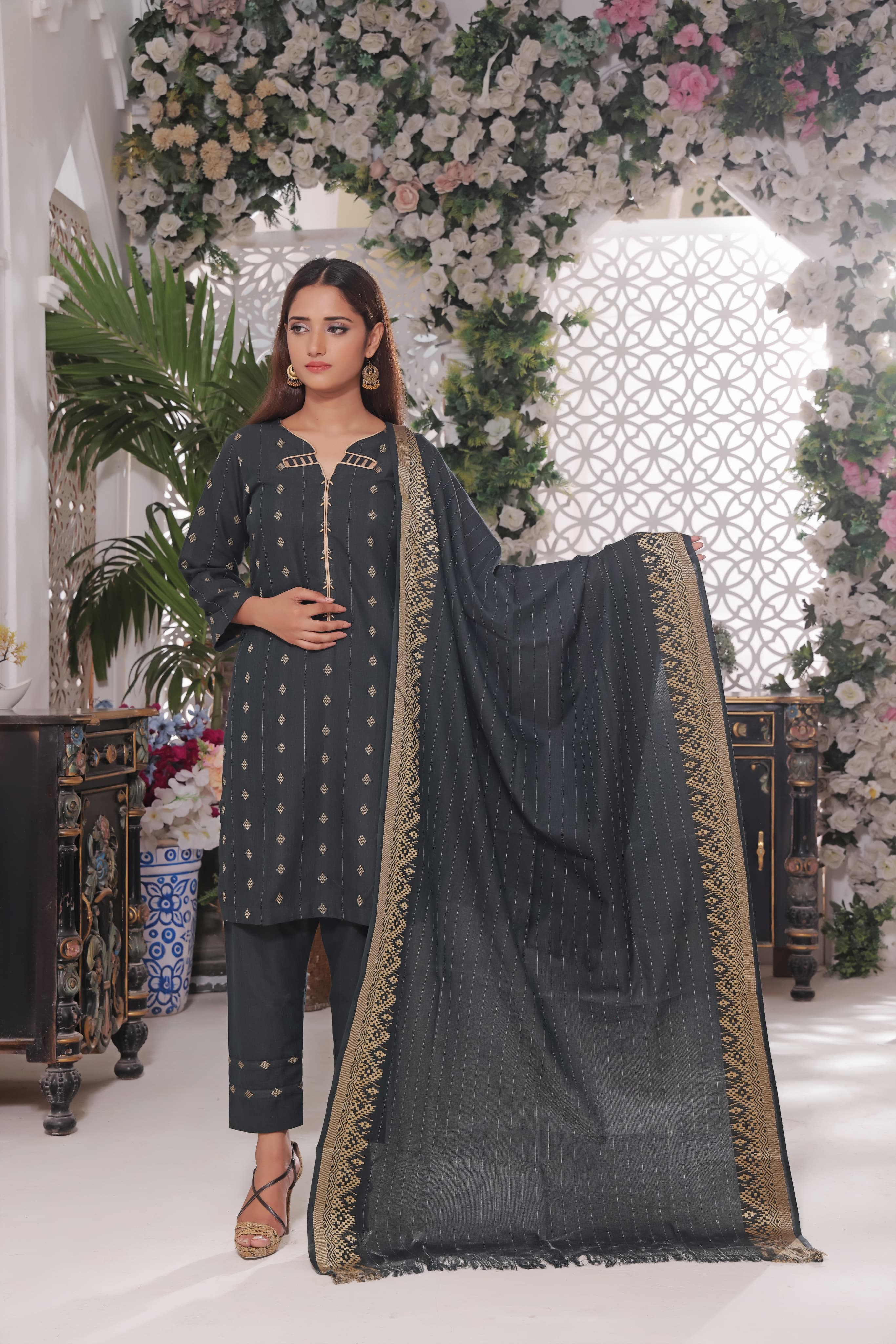 Sussi Fabric Bind Lining Barosha Allover Medium Dark Shades work Shirt With Soft Khadi Bubble Badar Duppatta And Sussi Lining Trouser 3Pc Dress 3 & Button Include