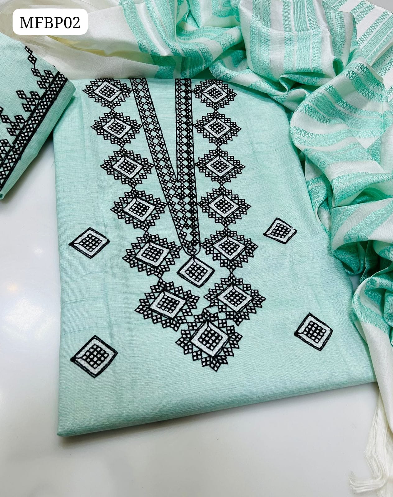 Shamray Sussi Karahi Cross Stitch Ari Work Shirt With Malti Dupatta And Embroidered Trouser 3Pc Dress