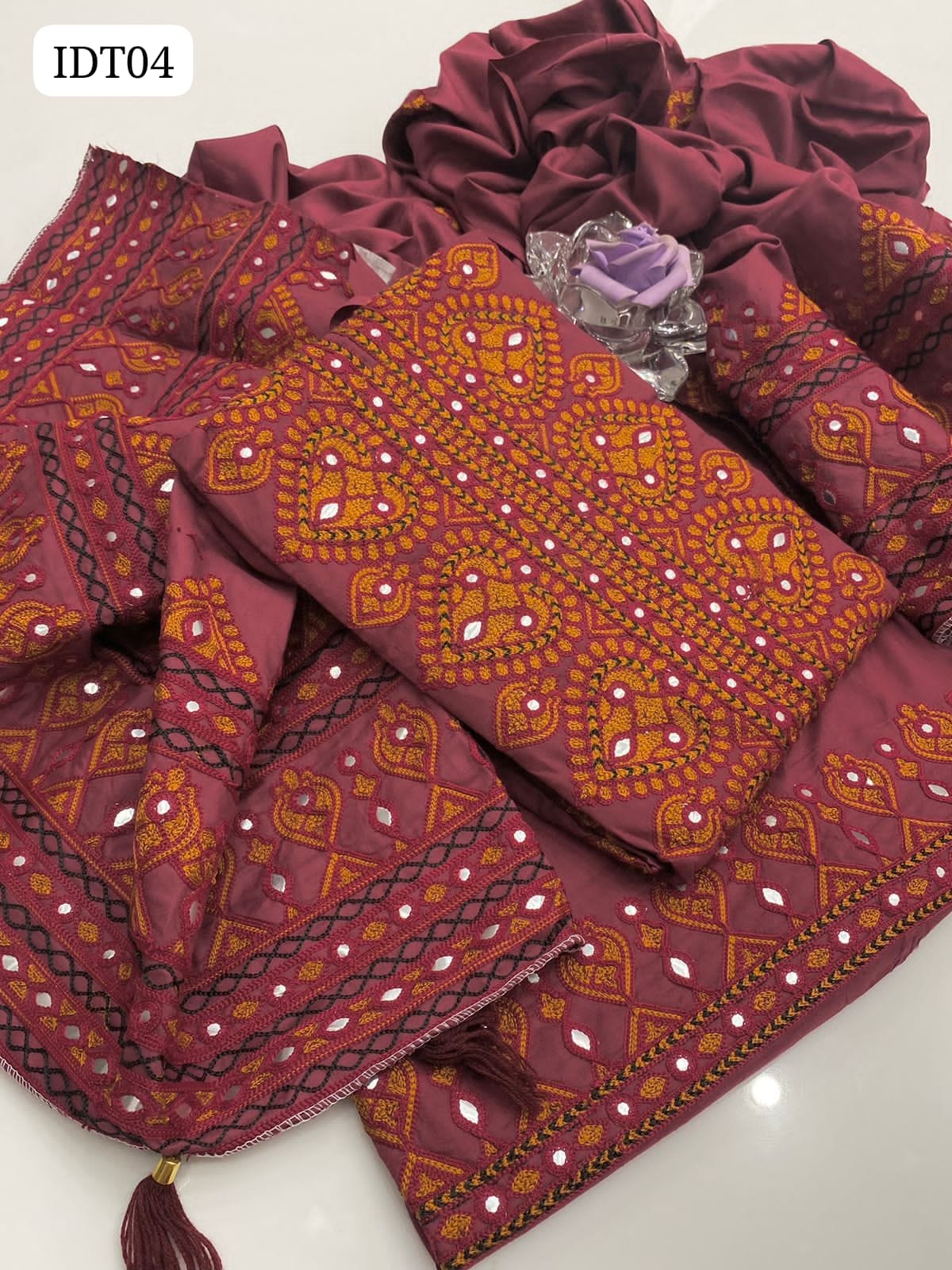 LINEN FABRIC AARI BALOCHI EMBROIDERY WORK SHIRT WITH ARRI EMBROIDERY ON LINEN TROUSER AND AARI PALLU EMBROIDERY ON LINEN DUPPATTA