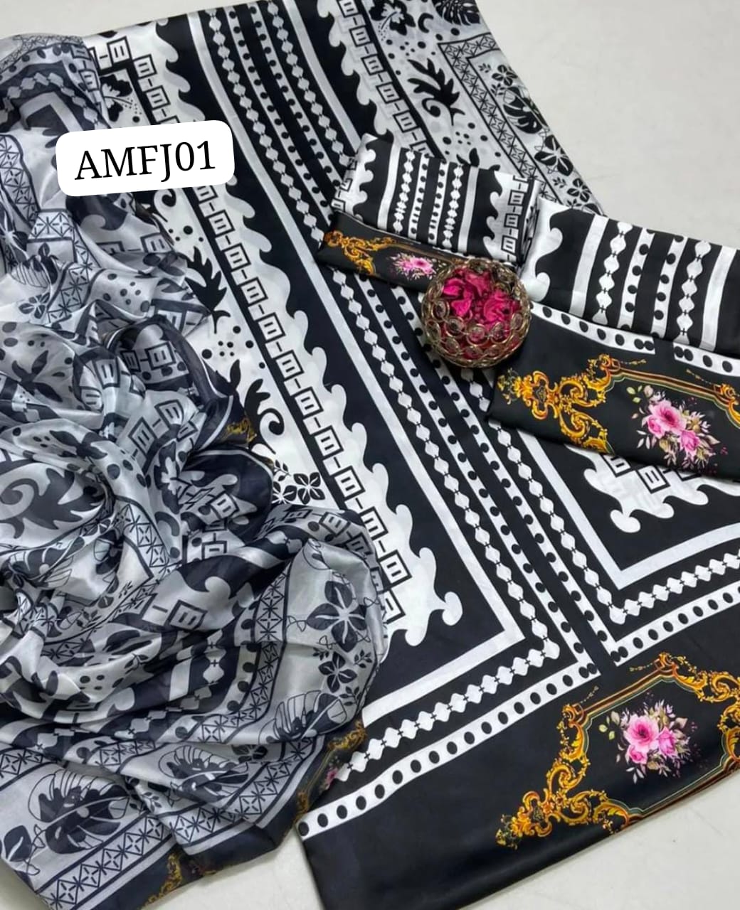 DIGITAL PRINT PREMIUM QUALITY SHAMOZE SILK SHIRT &amp; TROUSER WITH SOFT Orignal SILK DIGITAL PRINT DUPATTA 3PC DRESS